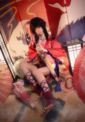 女子高中部的腰姿羽毛球策驰